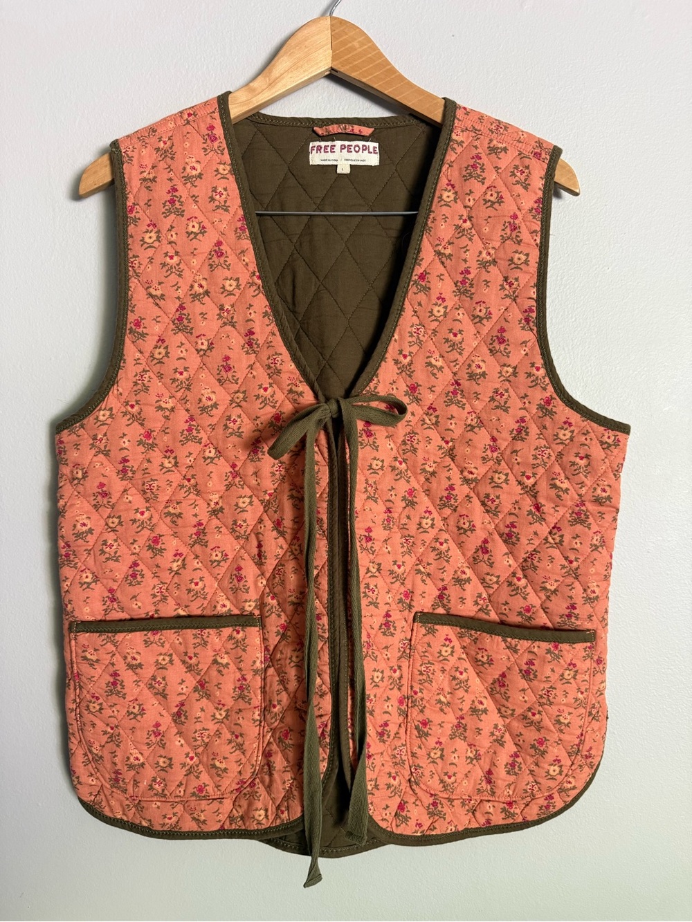 Free People Women’s L Vest Quilted Olive/Coral Vest with Middle Tie